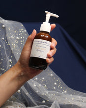 Load image into Gallery viewer, Lady Grey Cleanser