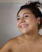 Load image into Gallery viewer, Lady Grey Cleanser